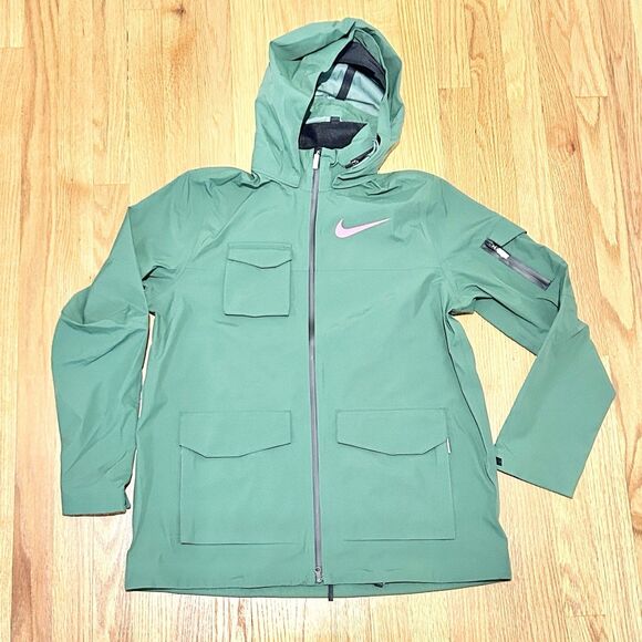 Nike Pro Elite Storm-FIT ADV Women’s Size S Green Pink 2023 Track & Field Jacket - Picture 2 of 11